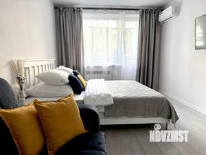 1-к квартира, посуточно, 38м2, 1/1 этаж