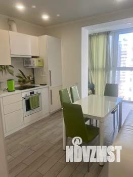 1-к квартира, посуточно, 40м2, 14/14 этаж