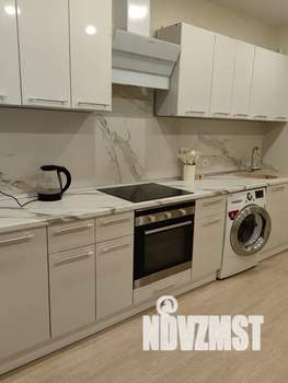 1-к квартира, посуточно, 40м2, 16/24 этаж