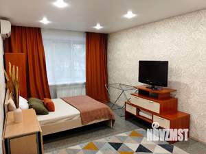 1-к квартира, посуточно, 33м2, 1/9 этаж