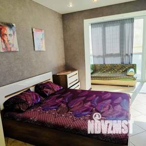 1-к квартира, посуточно, 35м2, 9/18 этаж