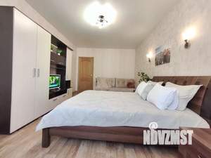 1-к квартира, посуточно, 52м2, 1/1 этаж