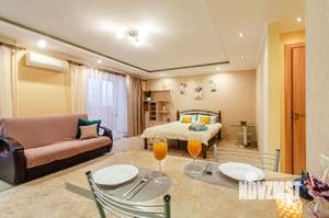 1-к квартира, посуточно, 42м2, 1/1 этаж