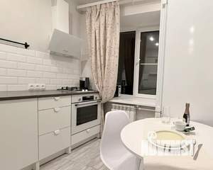 Студия квартира, посуточно, 31м2, 3/5 этаж