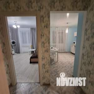 1-к квартира, посуточно, 38м2, 15/16 этаж