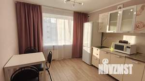 1-к квартира, посуточно, 44м2, 10/10 этаж