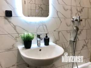 Студия квартира, посуточно, 40м2, 23/25 этаж