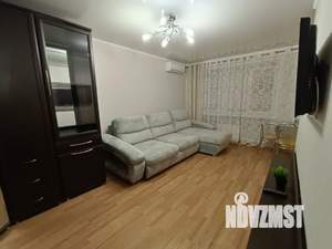 Студия квартира, посуточно, 42м2, 4/5 этаж