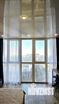 Студия квартира, посуточно, 46м2, 20/24 этаж