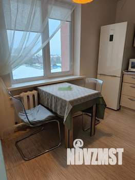 1-к квартира, посуточно, 40м2, 4/10 этаж