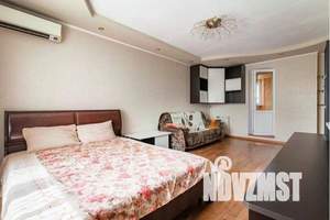 2-к квартира, посуточно, 45м2, 8/18 этаж