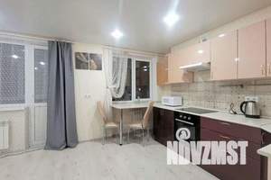 1-к квартира, посуточно, 38м2, 23/24 этаж