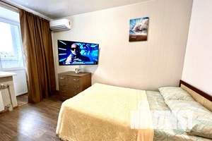 1-к квартира, посуточно, 36м2, 6/18 этаж