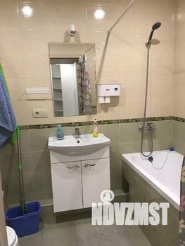 Студия квартира, посуточно, 40м2, 3/7 этаж