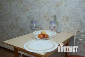 1-к квартира, посуточно, 63м2, 1/1 этаж