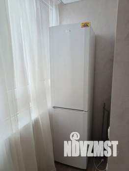 1-к квартира, посуточно, 41м2, 8/25 этаж