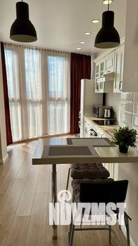 1-к квартира, посуточно, 42м2, 7/25 этаж