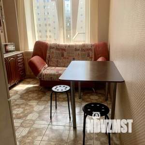 1-к квартира, посуточно, 46м2, 1/1 этаж