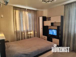 1-к квартира, посуточно, 40м2, 18/25 этаж