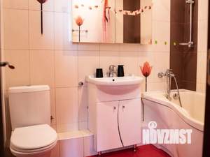 2-к квартира, посуточно, 63м2, 13/16 этаж