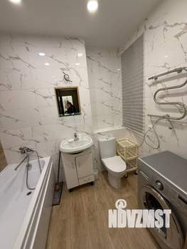 Студия квартира, посуточно, 41м2, 18/25 этаж