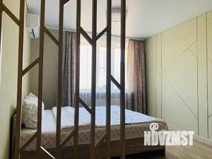 1-к квартира, посуточно, 42м2, 8/25 этаж