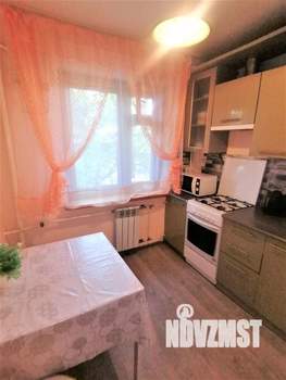 2-к квартира, посуточно, 45м2, 1/1 этаж