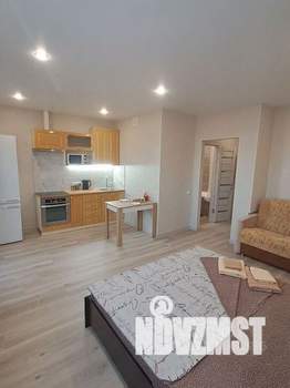 Студия квартира, посуточно, 35м2, 20/25 этаж
