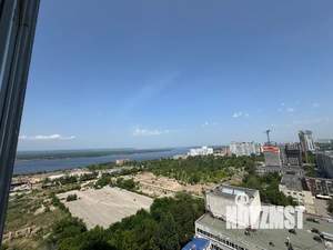 Студия квартира, посуточно, 33м2, 15/24 этаж