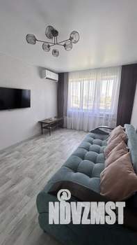 1-к квартира, посуточно, 44м2, 7/9 этаж