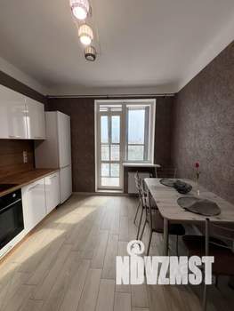 1-к квартира, посуточно, 40м2, 11/17 этаж