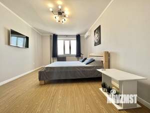 1-к квартира, посуточно, 48м2, 18/18 этаж