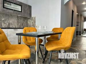 1-к квартира, посуточно, 52м2, 1/1 этаж