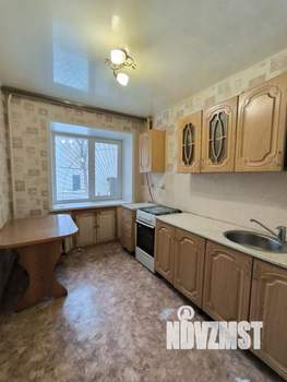 3-к квартира, вторичка, 60м2, 1/9 этаж