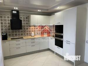 3-к квартира, вторичка, 103м2, 10/16 этаж