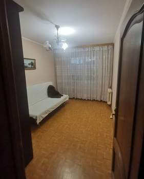 3-к квартира, вторичка, 62м2, 1/10 этаж