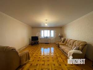 4-к квартира, вторичка, 143м2, 7/10 этаж