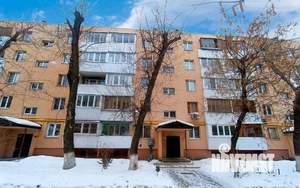 4-к квартира, вторичка, 74м2, 1/5 этаж