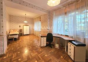 5-к квартира, вторичка, 215м2, 2/5 этаж