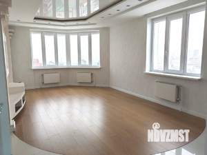 3-к квартира, вторичка, 135м2, 19/24 этаж