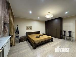 4-к квартира, вторичка, 169м2, 8/10 этаж