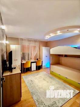 2-к квартира, вторичка, 56м2, 1/10 этаж