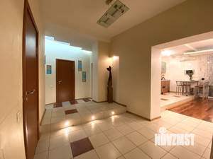 4-к квартира, вторичка, 121м2, 4/8 этаж