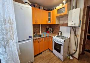 2-к квартира, вторичка, 44м2, 1/5 этаж