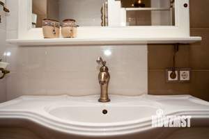 2-к квартира, вторичка, 109м2, 1/4 этаж