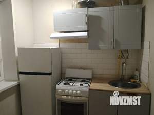 2-к квартира, вторичка, 42м2, 1/5 этаж