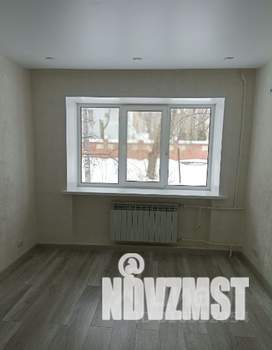 2-к квартира, вторичка, 42м2, 1/4 этаж