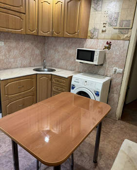2-к квартира, вторичка, 52м2, 1/9 этаж