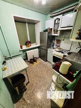 2-к квартира, вторичка, 43м2, 1/4 этаж