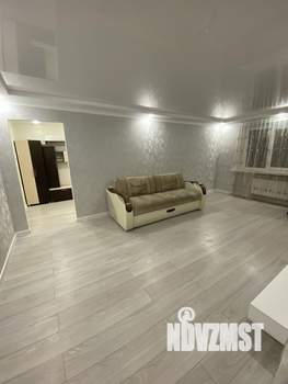 2-к квартира, вторичка, 52м2, 1/4 этаж